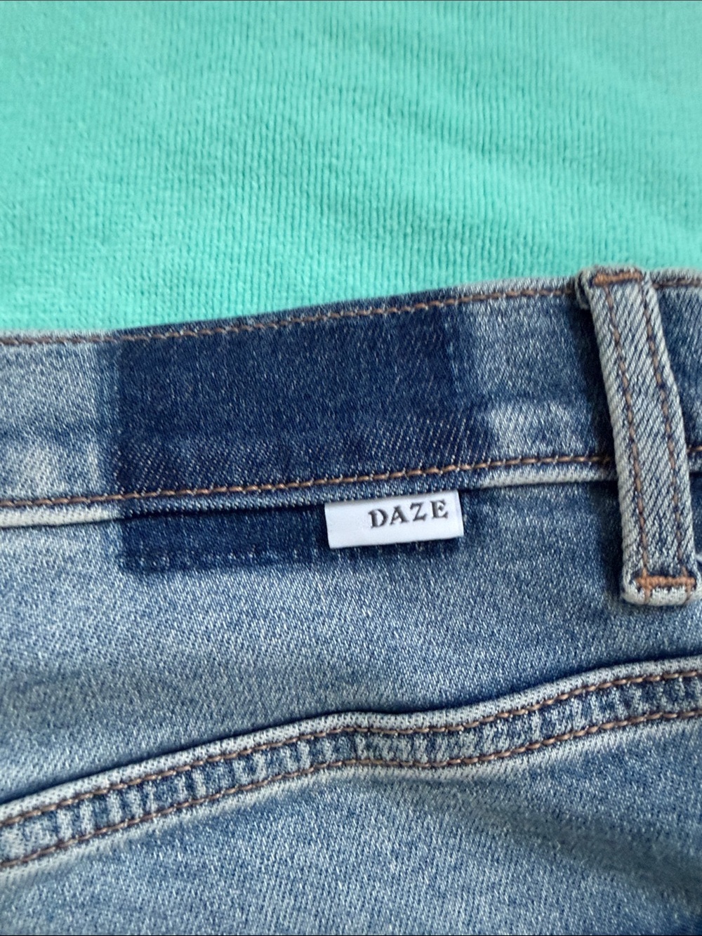 Daze The Champ High Rise Denim Jogger 30 Utility Relaxed Fit Casual Streetwear - Picture 10 of 10